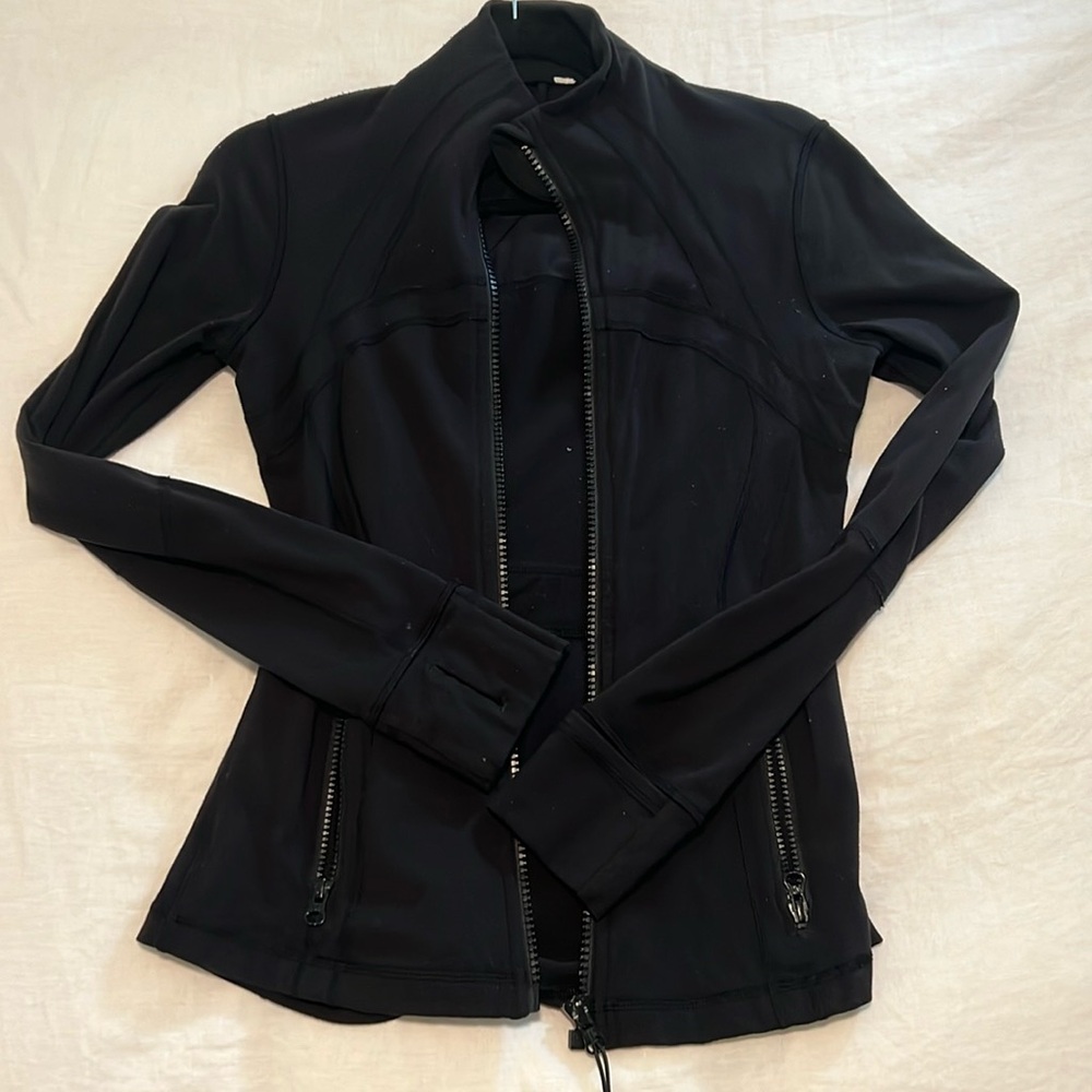 Lululemon jacket with zipper